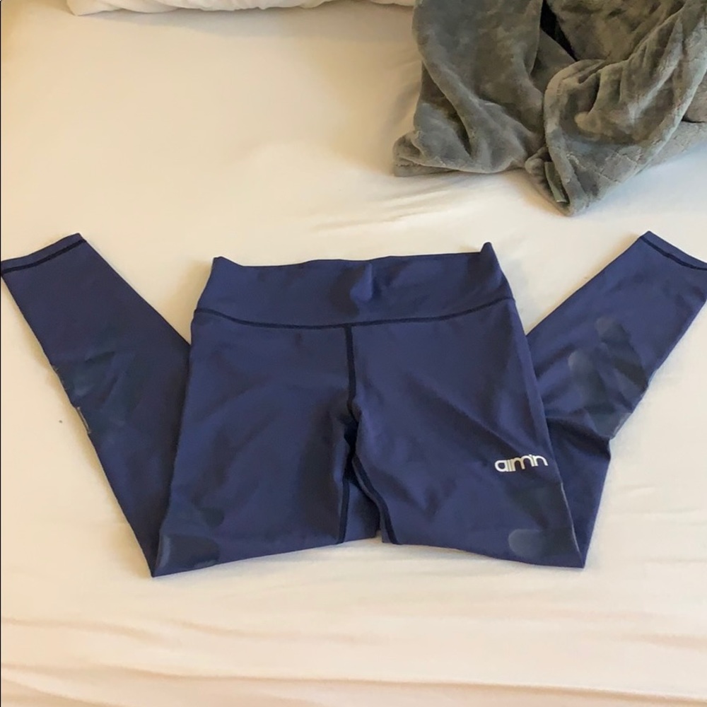 Aim’n Dark Blue Leggings Size medium NWOT